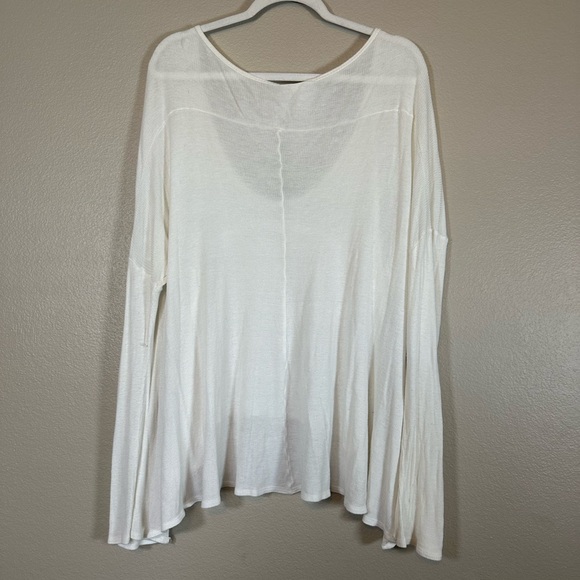 Creamy White Wide Scoop Neck High Low Off Shoulder Flowy Long Sleeve Top - Picture 4 of 4